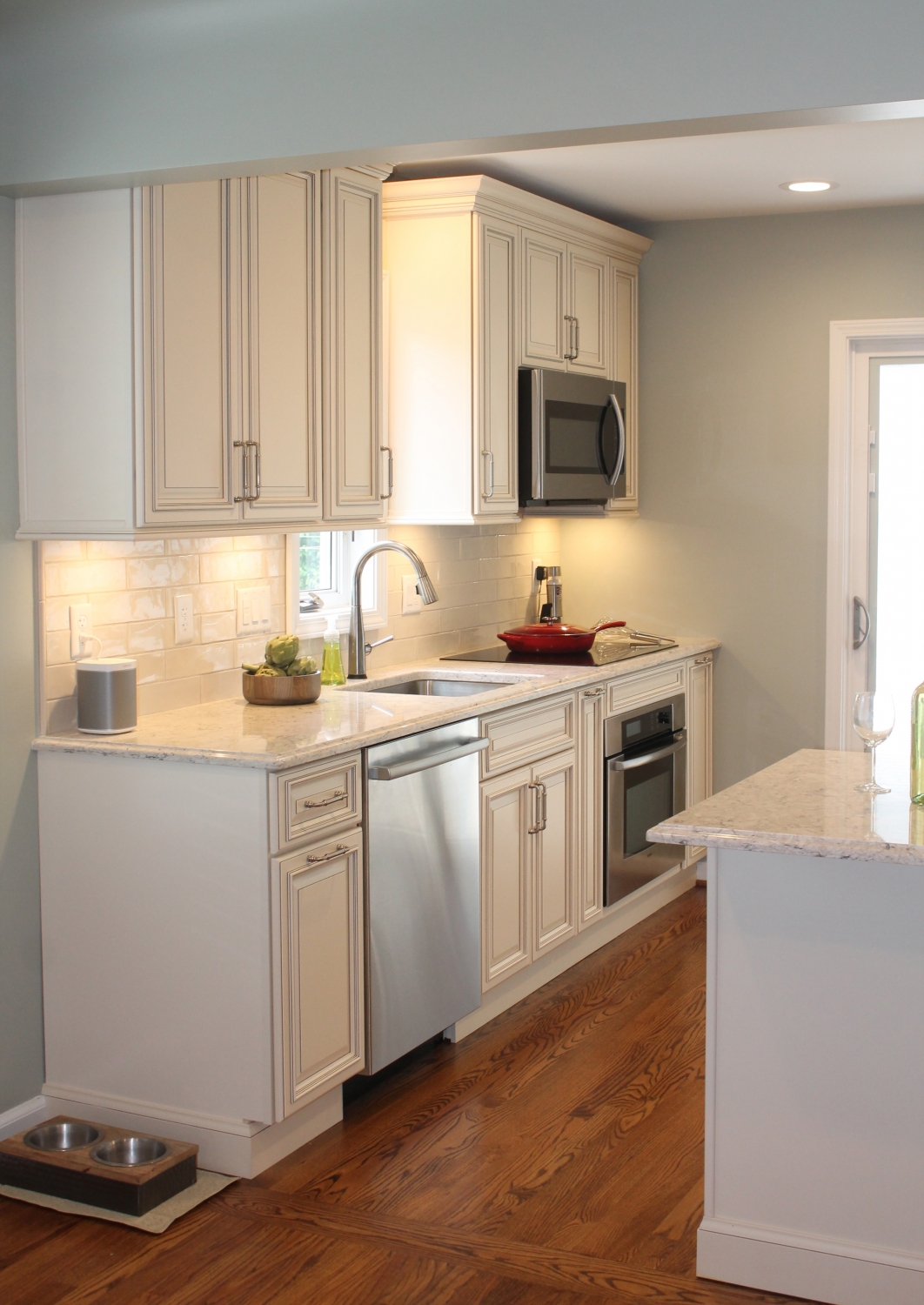 Irish Cream Kitchen Design Portfolio Royal Oak Whiski Kitchen